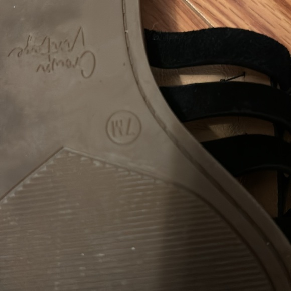 Sandals - Picture 4 of 4